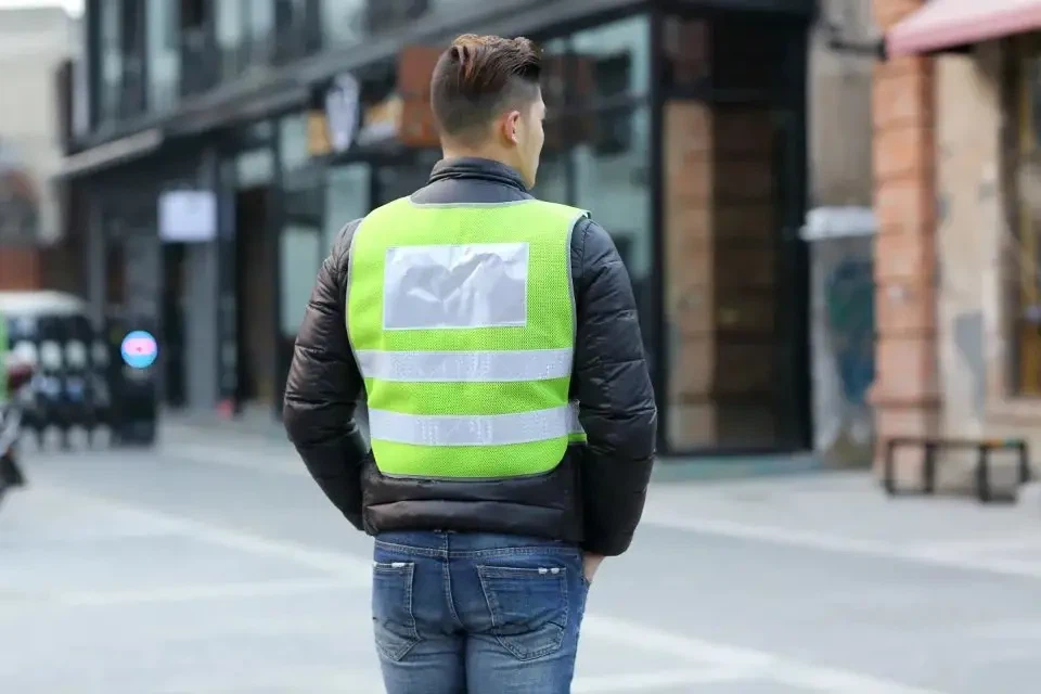 안전조끼의 색깔은 무엇을 의미하나요?