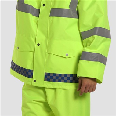 반사 의류가 왜 인기가 있습니까?