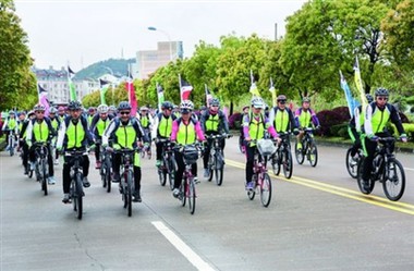 아웃도어 의류에 반사 스트립을 적용하는 방법은 무엇입니까?